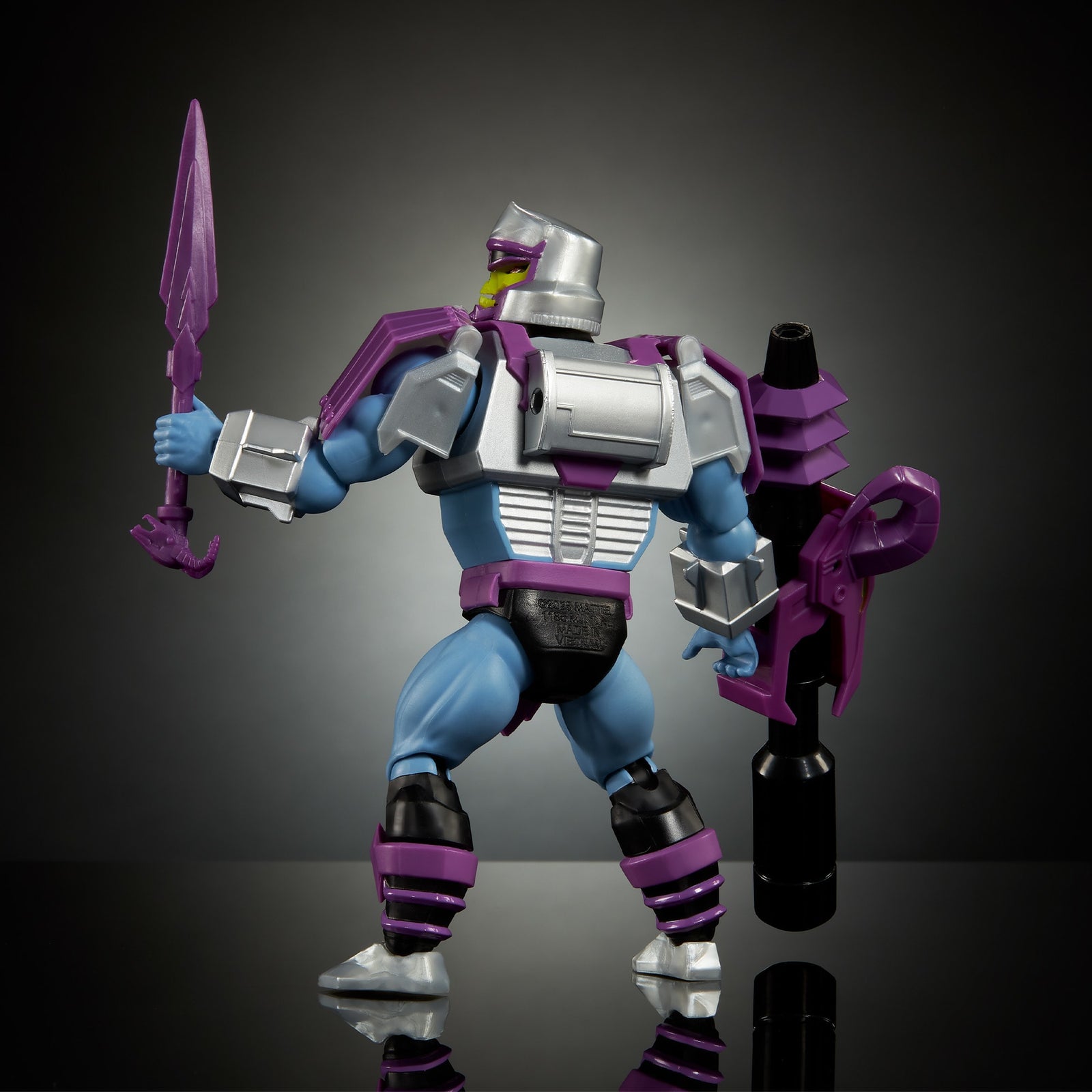 Masters of the Universe x Transformers Megatron Armor Skeletor Actionfigur