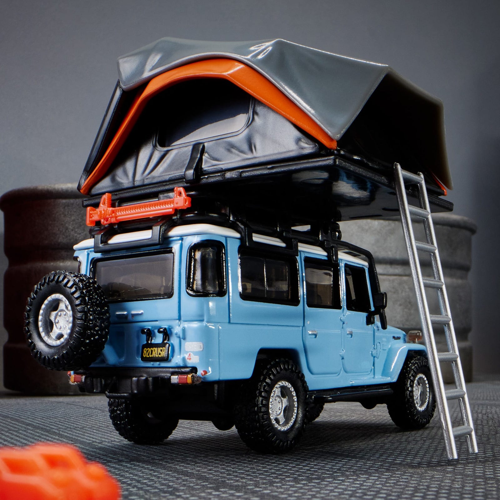 Hot Wheels Elite 64 Mod Shop 1982 Custom Toyota Land Cruiser FJ45 Troopy
