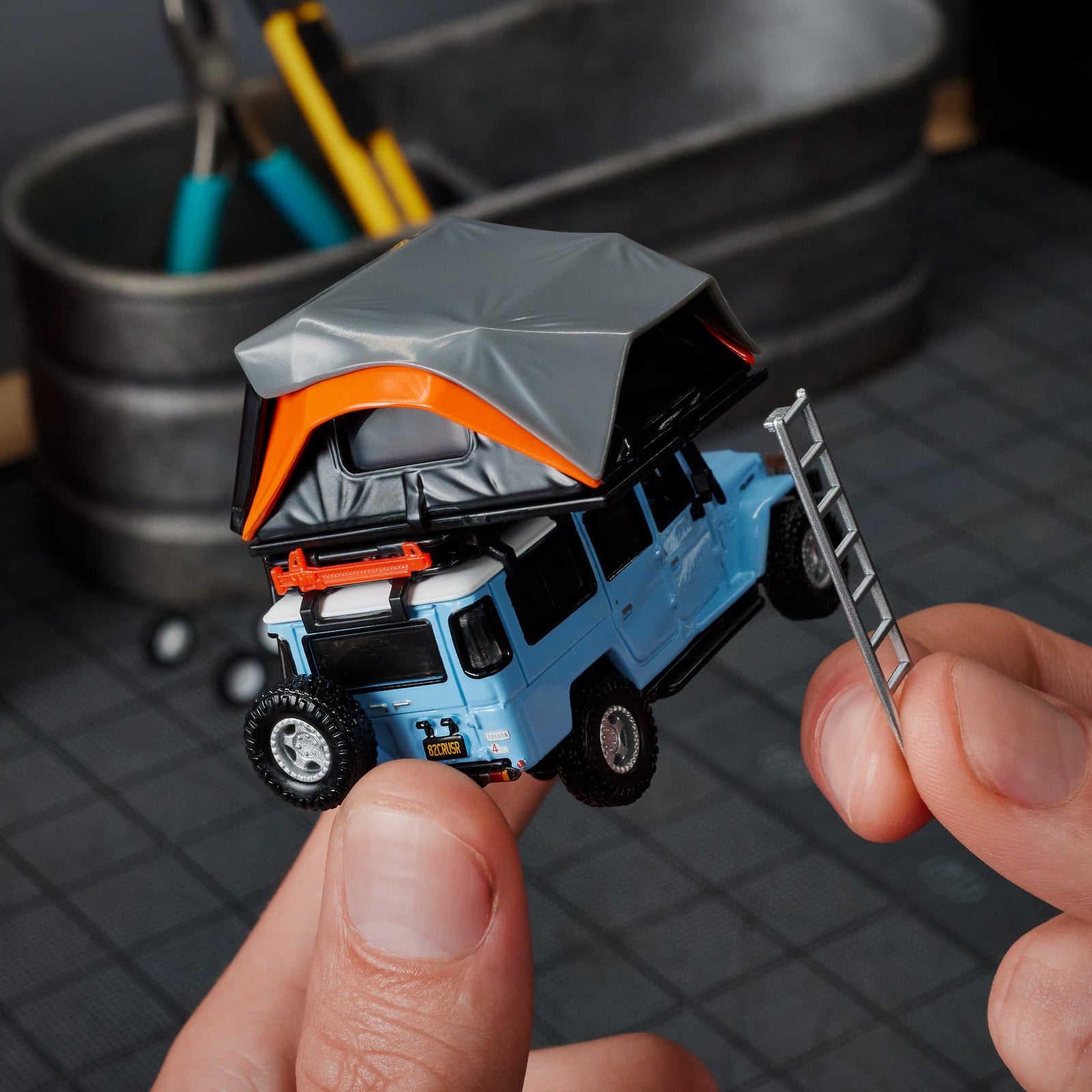 Hot Wheels Elite 64 Mod Shop 1982 Custom Toyota Land Cruiser FJ45 Troopy
