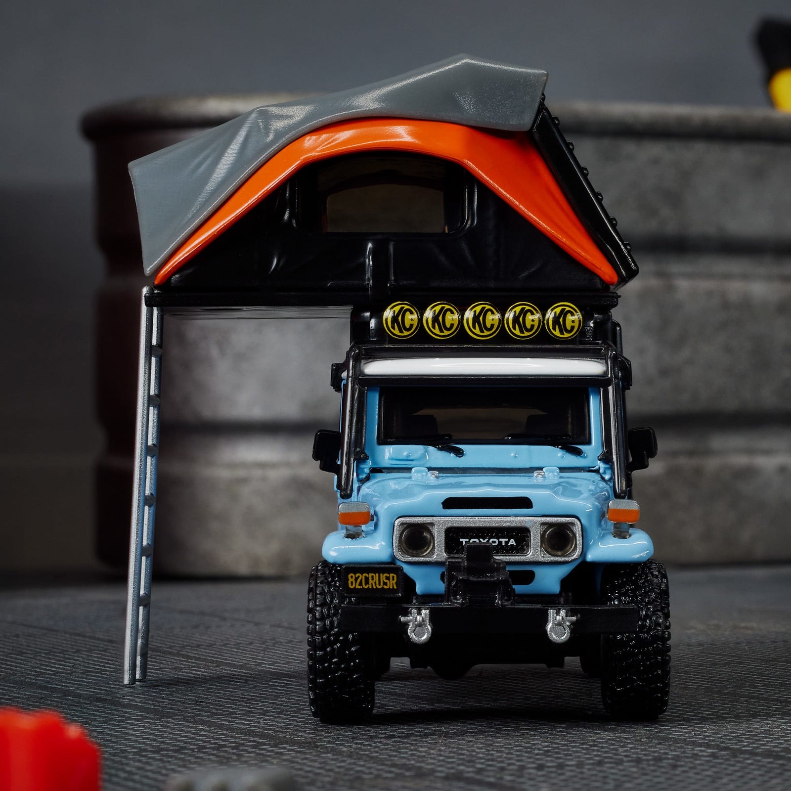 Hot Wheels Elite 64 Mod Shop 1982 Custom Toyota Land Cruiser FJ45 Troopy
