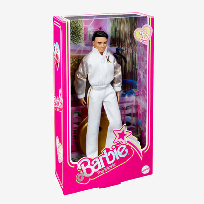 Ken-Puppe im weiß-goldenen Trainingsanzug – Barbie Der Film
